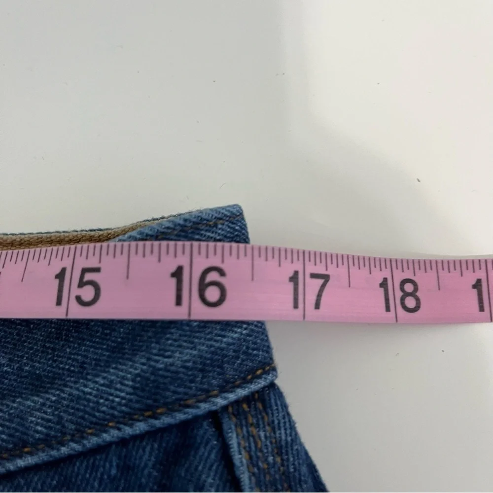 Duluth Relaxed Fit Medium Wash Straight Leg Jeans